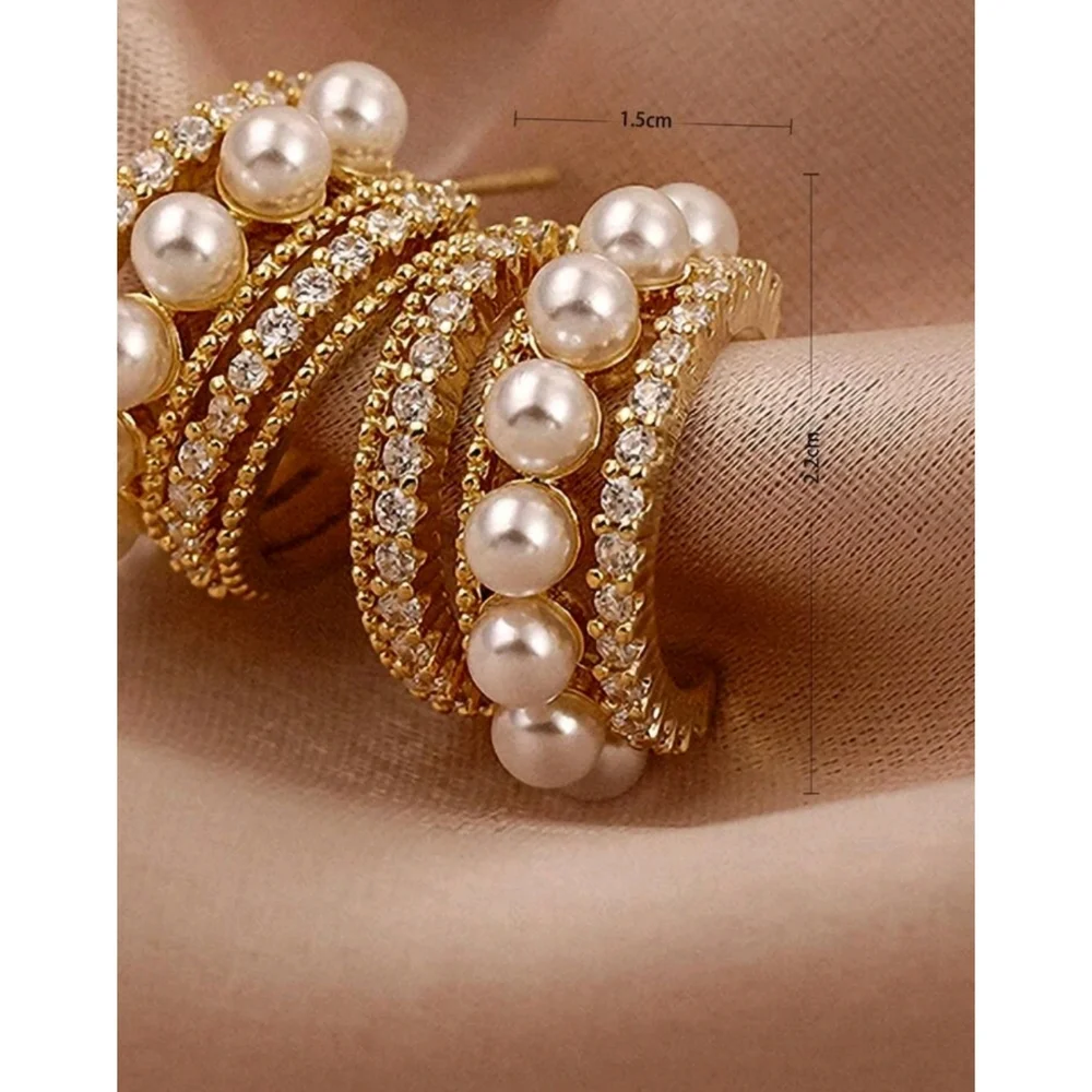 Anthropologie Avery Classy Pearl Cluster  Cubic Zirconia Cuff Earrings - Picture 3 of 5